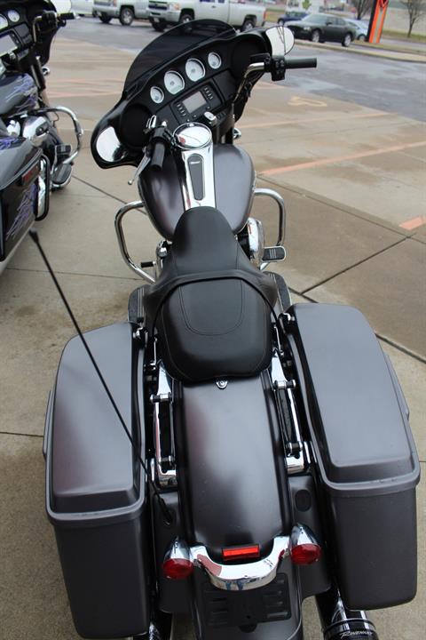 2015 Harley-Davidson FLHX in Marion, Illinois - Photo 3