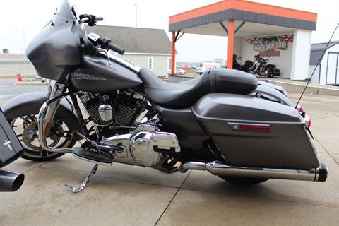 2015 Harley-Davidson FLHX in Marion, Illinois - Photo 4