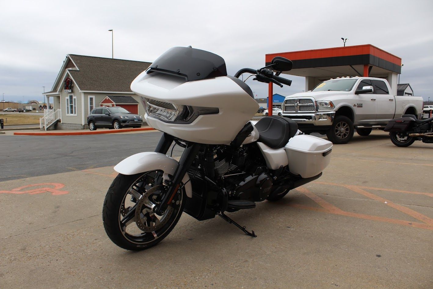 2024 Harley-Davidson Road Glide® in Marion, Illinois - Photo 7