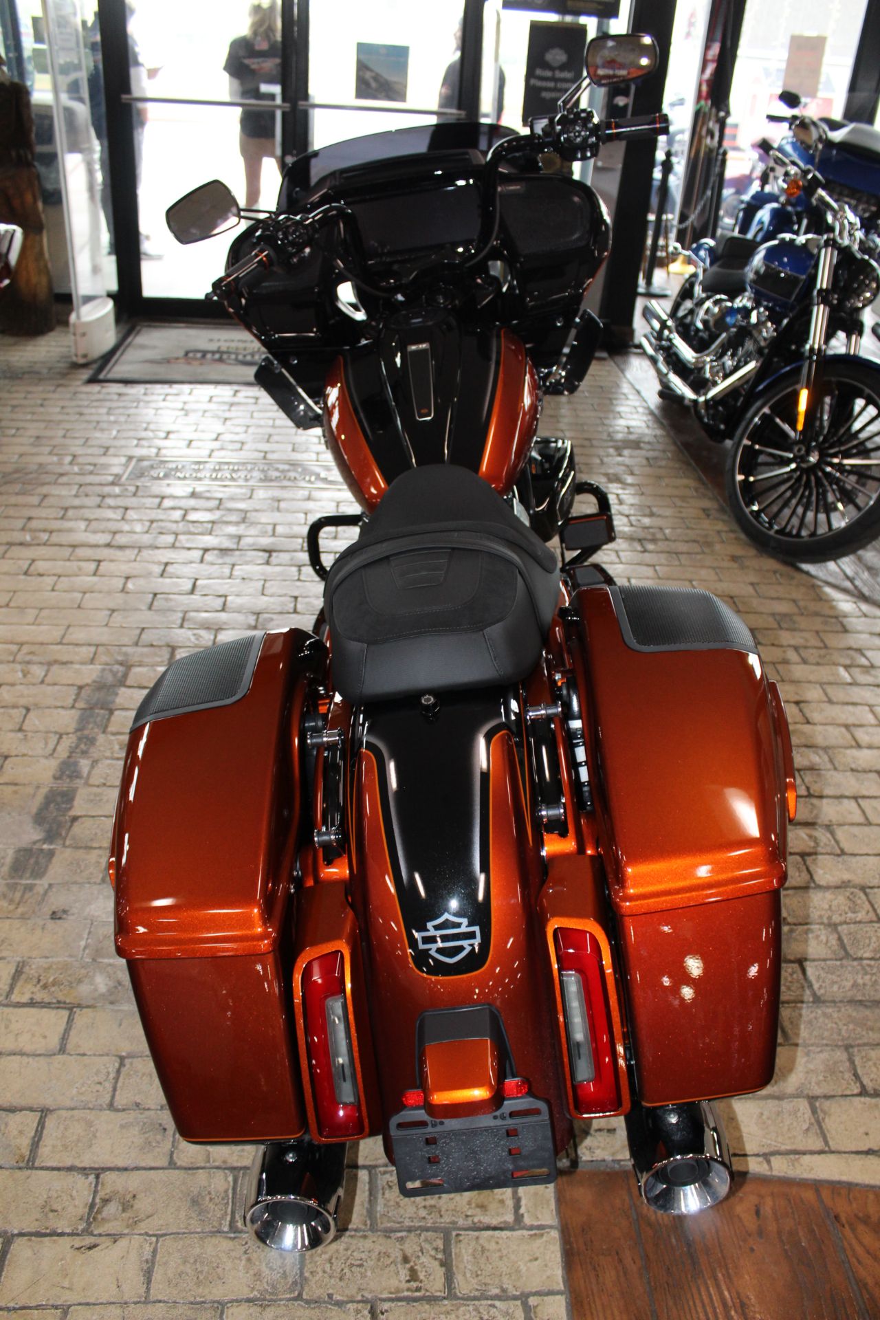 2023 Harley-Davidson CVO™ Road Glide® in Marion, Illinois - Photo 6