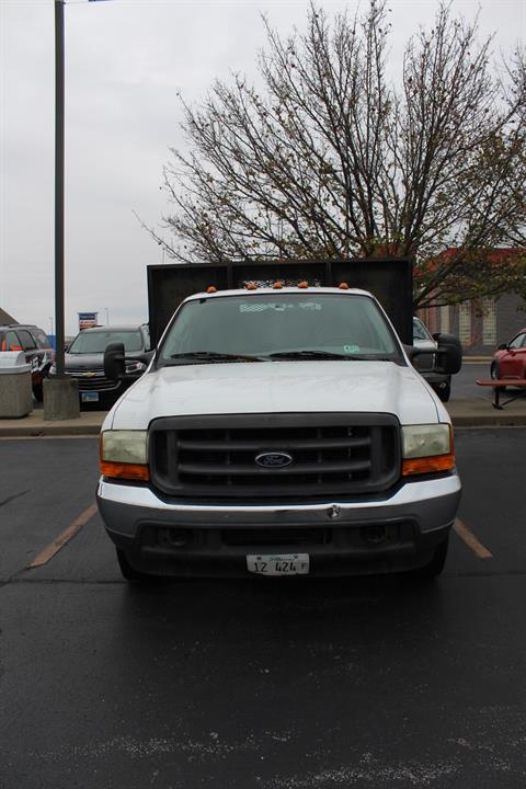 2001 Ford F350 in Marion, Illinois - Photo 2