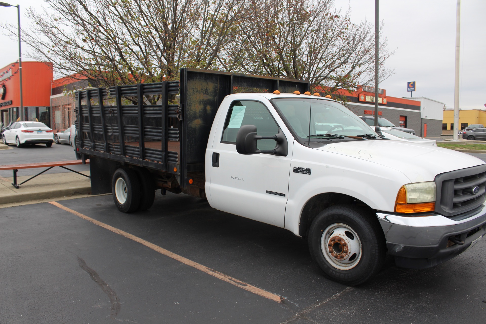 2001 Ford F350 in Marion, Illinois - Photo 3