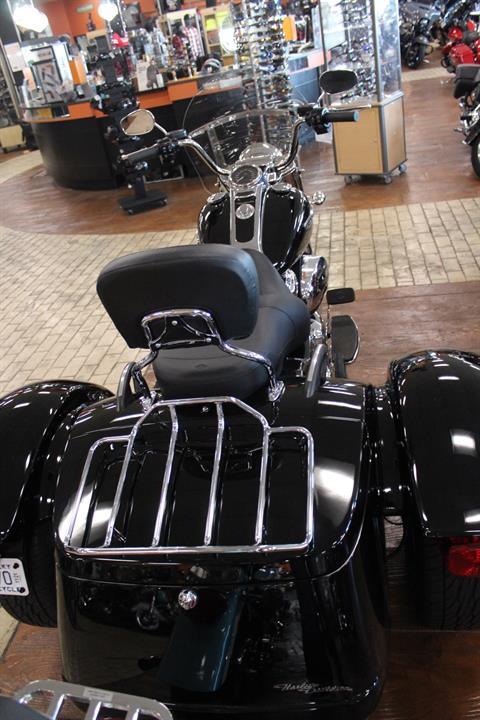 2022 Harley-Davidson FLHX in Marion, Illinois - Photo 2