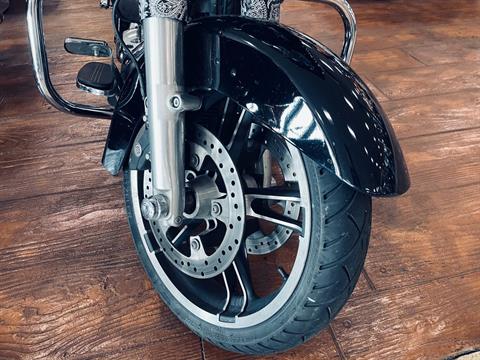 2017 Harley-Davidson Road Glide Custom in Marion, Illinois - Photo 8