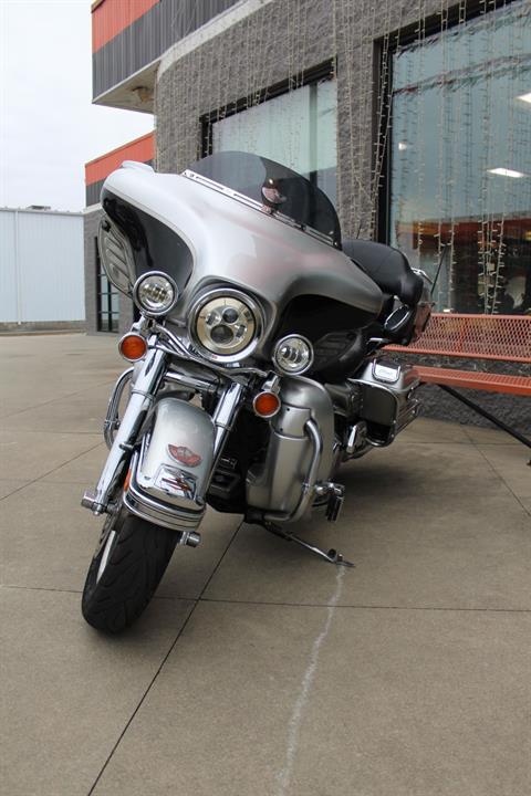 2003 Harley-Davidson FLHTCUI Ultra Classic® Electra Glide® in Marion, Illinois - Photo 3