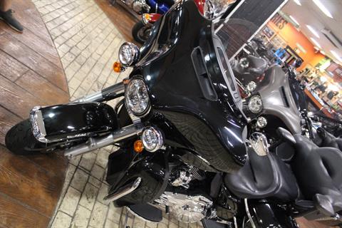 2018 Harley-Davidson FLHTCU in Marion, Illinois - Photo 4