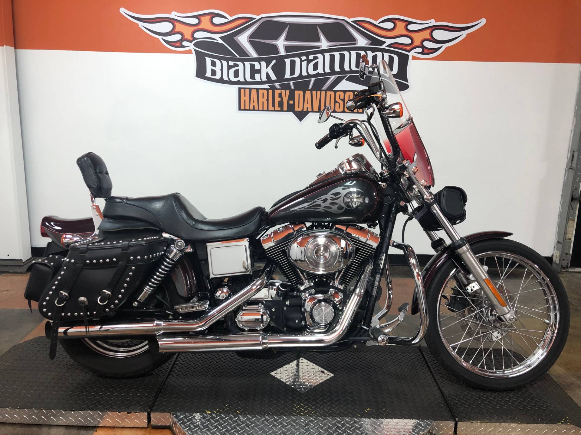 Used 2005 Harley Davidson Fxdwg Fxdwgi Dyna Wide Glide Two Tone Black Cherry Pearl Black Pearl Motorcycles In Mount Vernon Il U317674