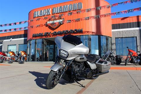 2023 Harley-Davidson CVO™ Street Glide® in Marion, Illinois - Photo 14