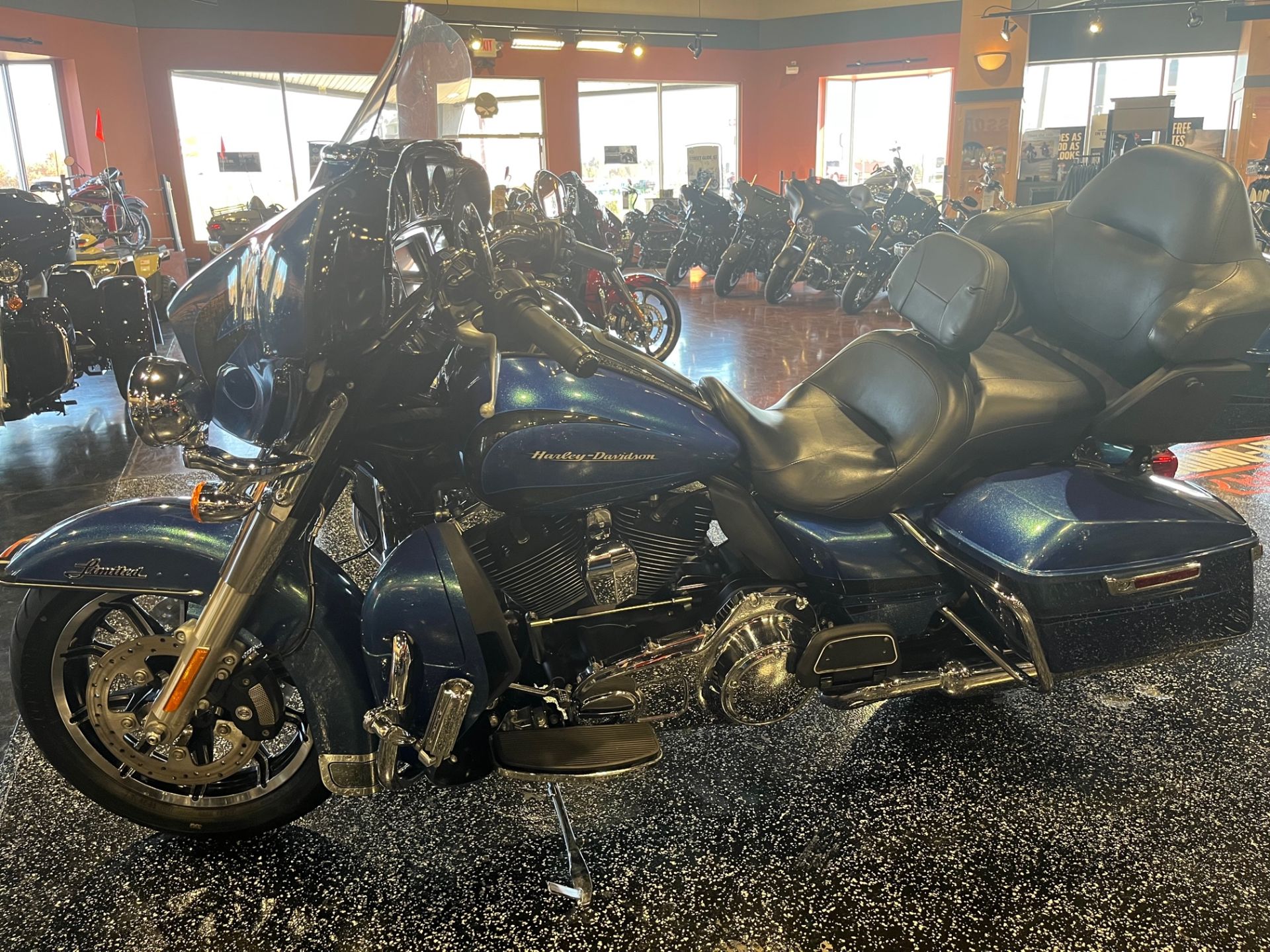 2014 Harley-Davidson ULTRA LIMITED in Mount Vernon, Illinois - Photo 2