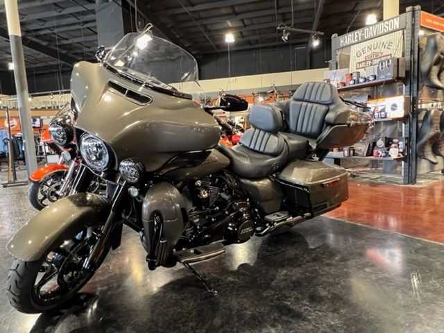 2021 Harley-Davidson CVO LIMITED in Mount Vernon, Illinois - Photo 2