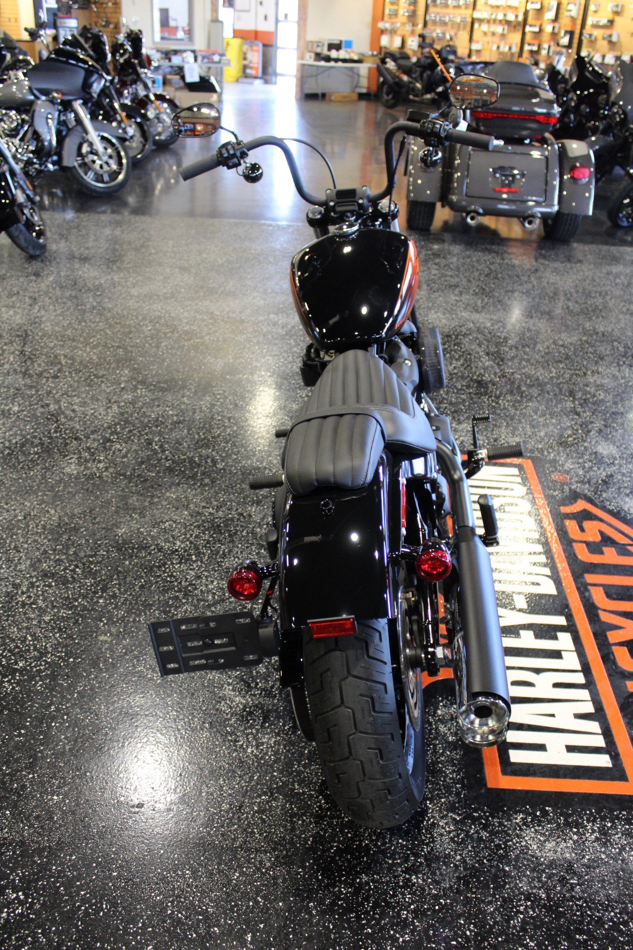 2023 Harley-Davidson Street Bob® 114 in Mount Vernon, Illinois - Photo 3