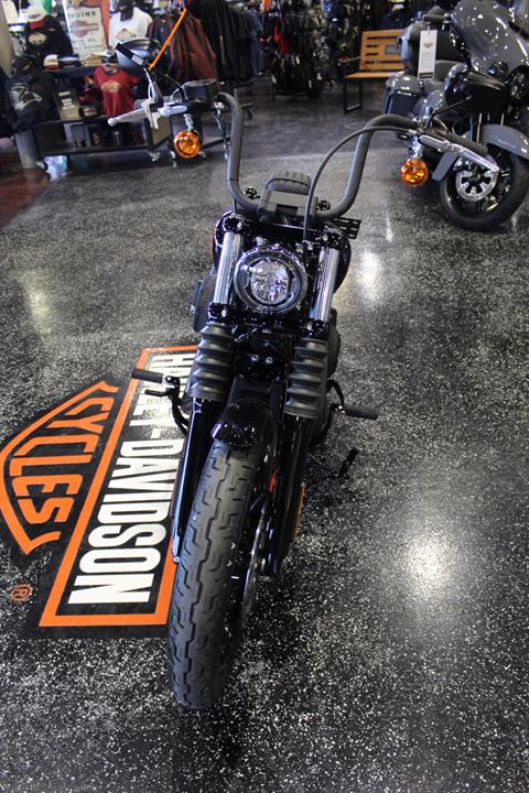 2023 Harley-Davidson Street Bob® 114 in Mount Vernon, Illinois - Photo 5