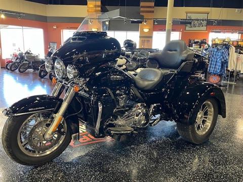 2021 Harley-Davidson Tri-Glide Ultra in Mount Vernon, Illinois - Photo 2