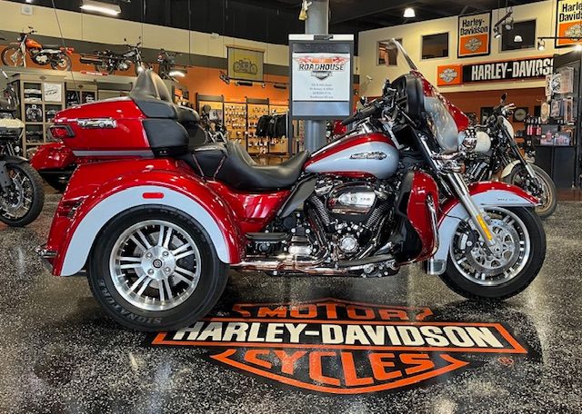 2019 Harley-Davidson Tri-Glide Ultra in Mount Vernon, Illinois - Photo 1