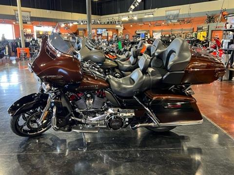 2019 Harley-Davidson CVO LIMITED in Mount Vernon, Illinois - Photo 2