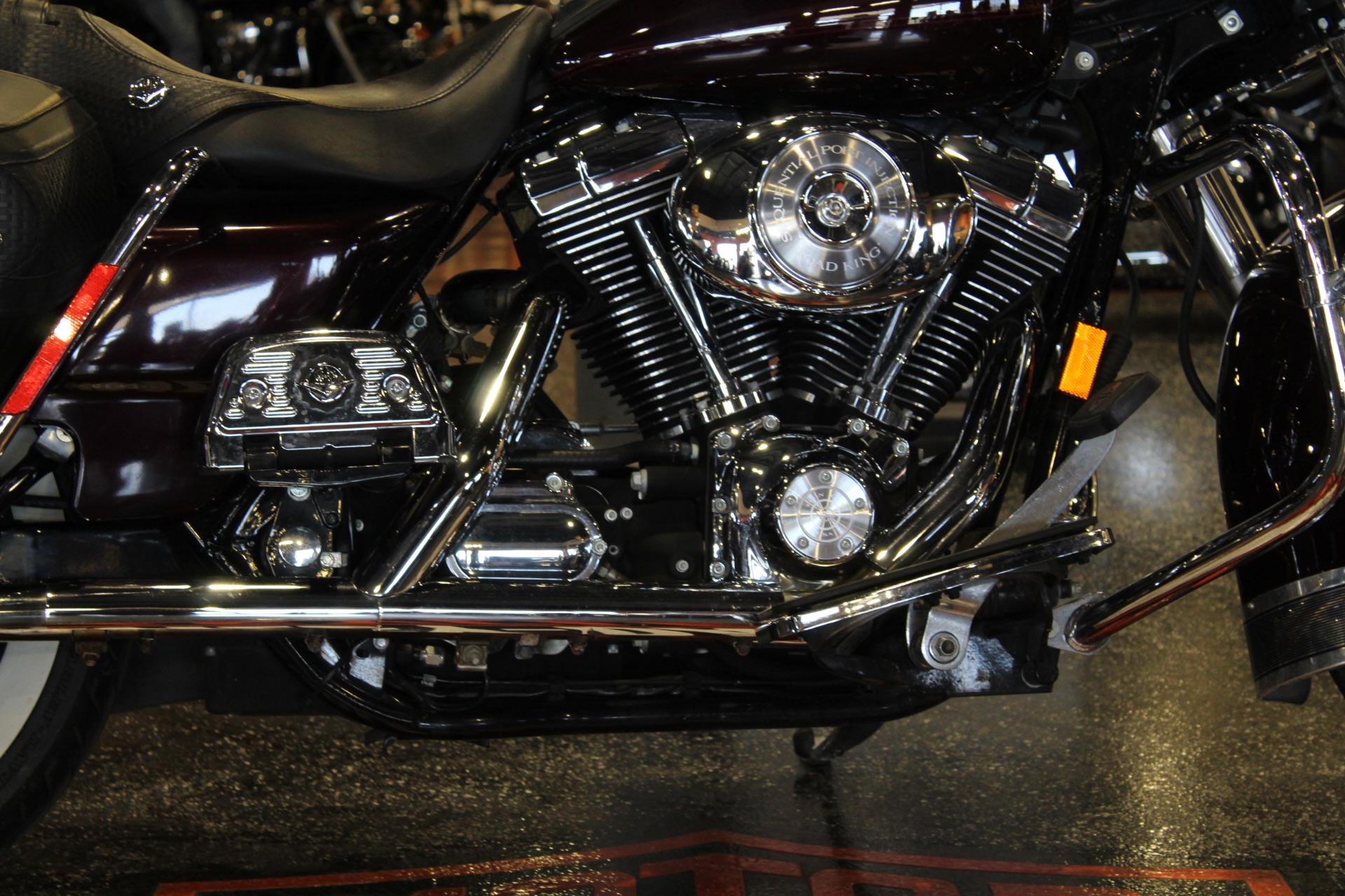 2006 Harley-Davidson Road King® Classic in Mount Vernon, Illinois - Photo 2