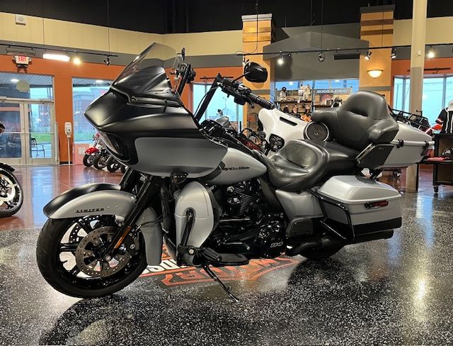 2020 Harley-Davidson Road Glide Limited in Mount Vernon, Illinois - Photo 2