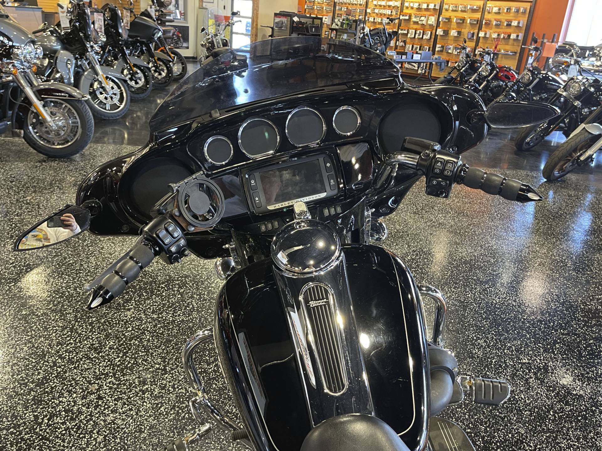 2016 Harley-Davidson Street Glide® Special in Mount Vernon, Illinois - Photo 7