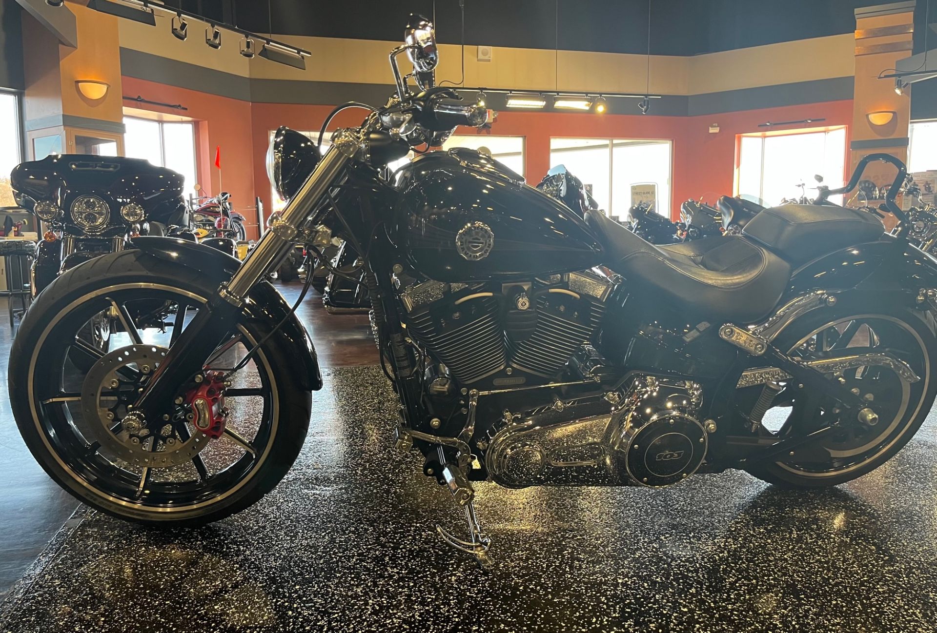 2015 Harley-Davidson BREAKOUT in Mount Vernon, Illinois - Photo 2