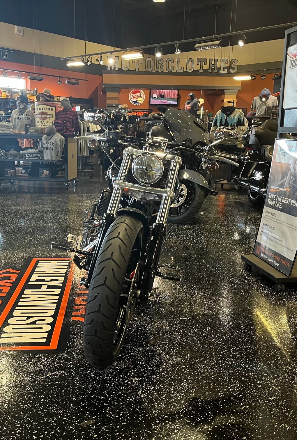 2015 Harley-Davidson BREAKOUT in Mount Vernon, Illinois - Photo 3