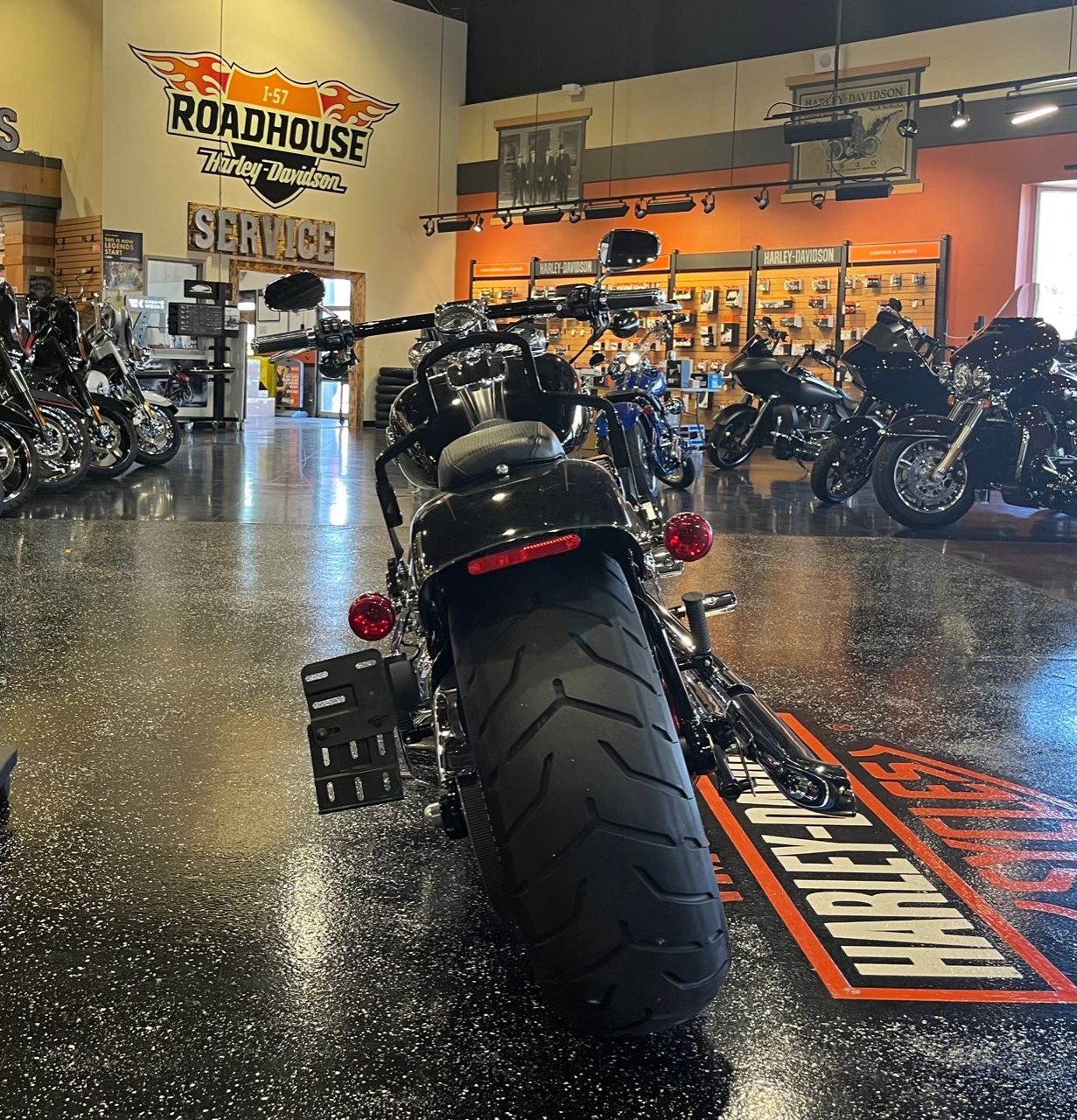 2015 Harley-Davidson BREAKOUT in Mount Vernon, Illinois - Photo 4