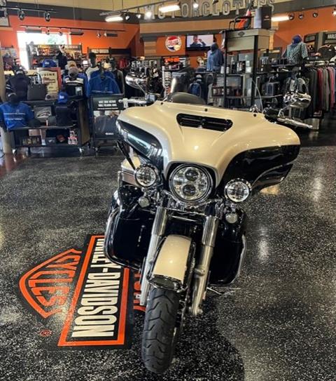 2018 Harley-Davidson Ultra Limited in Mount Vernon, Illinois - Photo 3