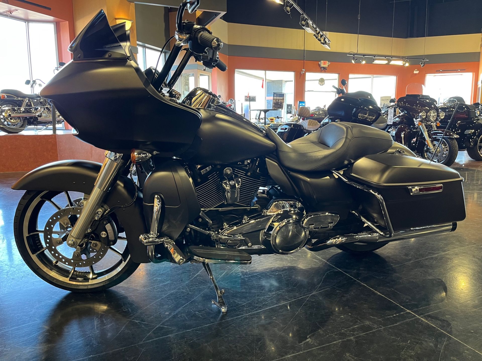 2020 Harley-Davidson ROADGLIDE in Mount Vernon, Illinois - Photo 2