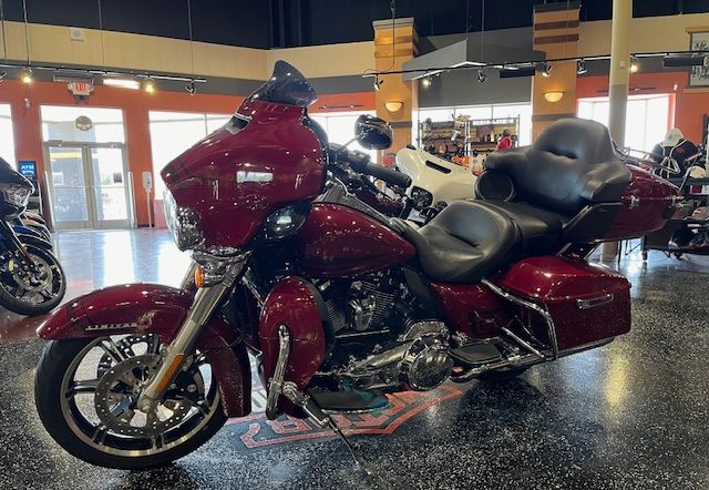 2020 Harley-Davidson Ultra Limited in Mount Vernon, Illinois - Photo 2