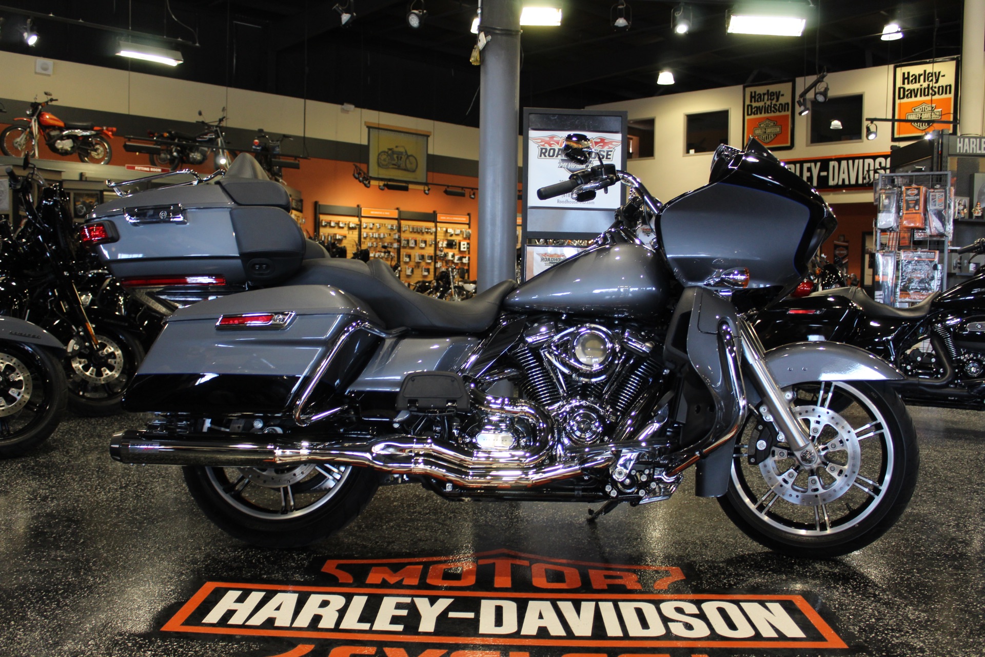 2022 Harley-Davidson Road Glide® Limited in Mount Vernon, Illinois - Photo 1