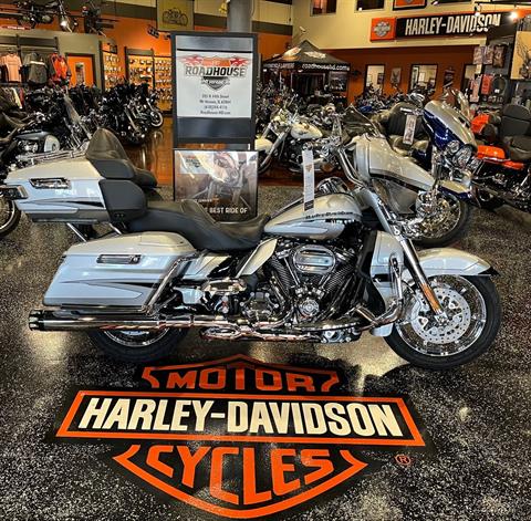 2017 Harley-Davidson CVO LIMITED in Mount Vernon, Illinois - Photo 1