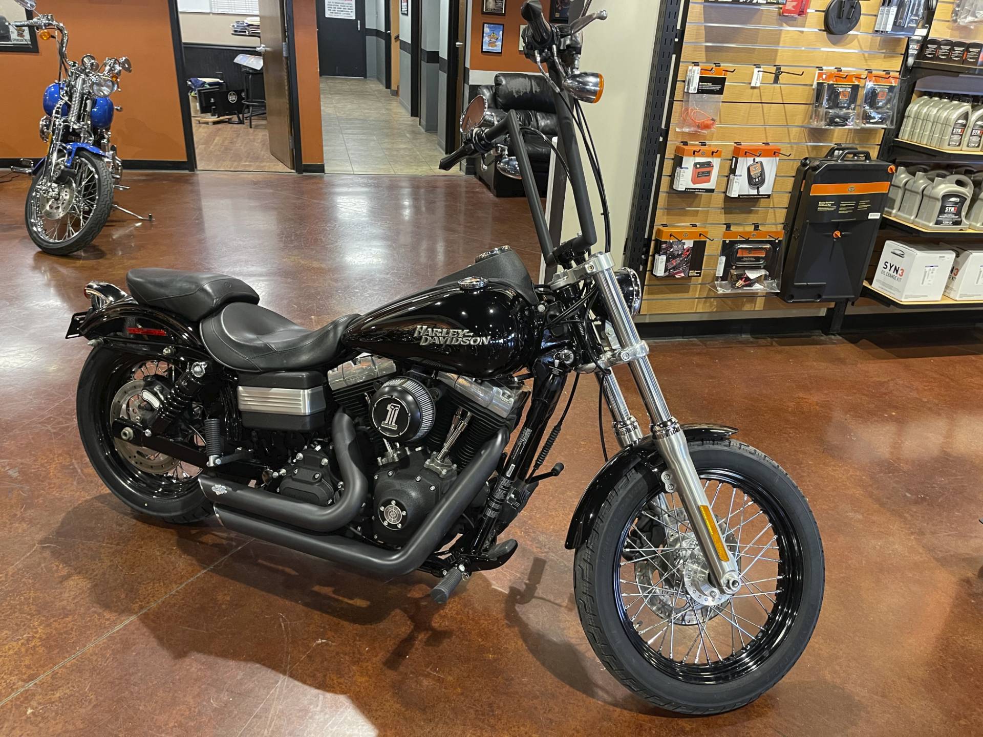 2012 Harley-Davidson Dyna® Street Bob® in Mount Vernon, Illinois - Photo 6