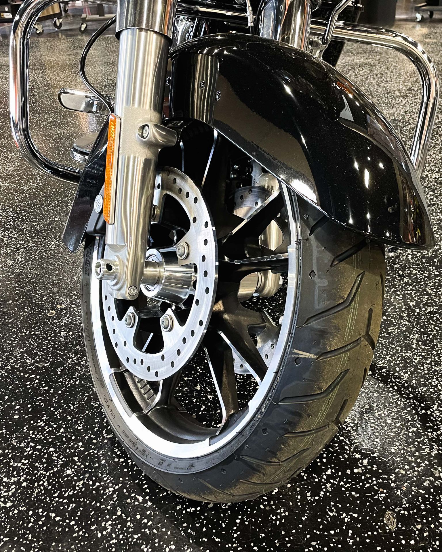 2021 Harley-Davidson Road Glide in Mount Vernon, Illinois - Photo 6