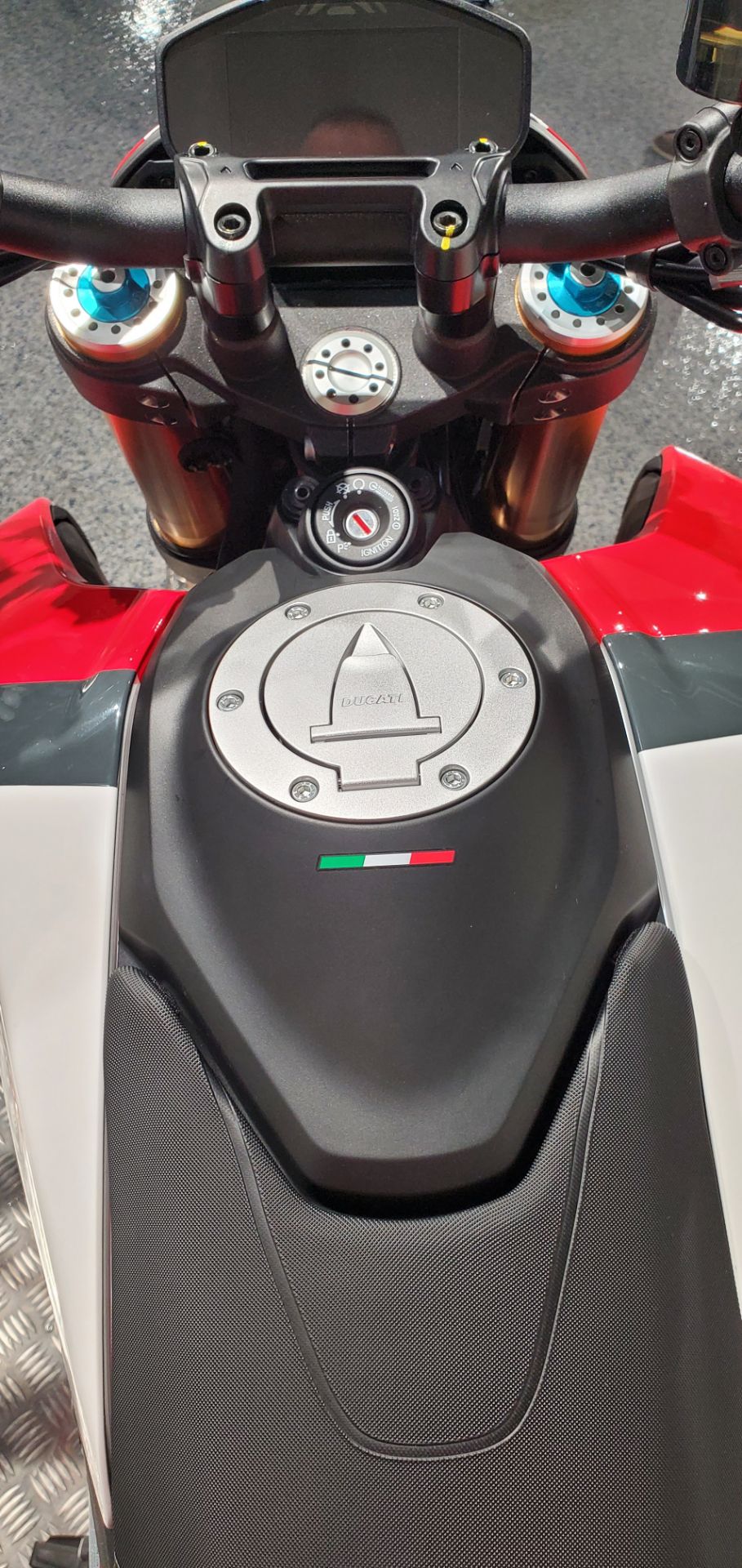 2023 Ducati Hypermotard 950 SP in Albany, New York - Photo 14