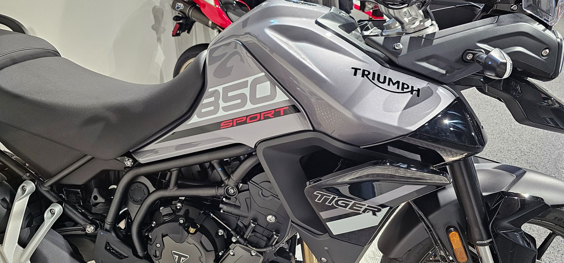 2024 Triumph Tiger 850 Sport in Albany, New York - Photo 9