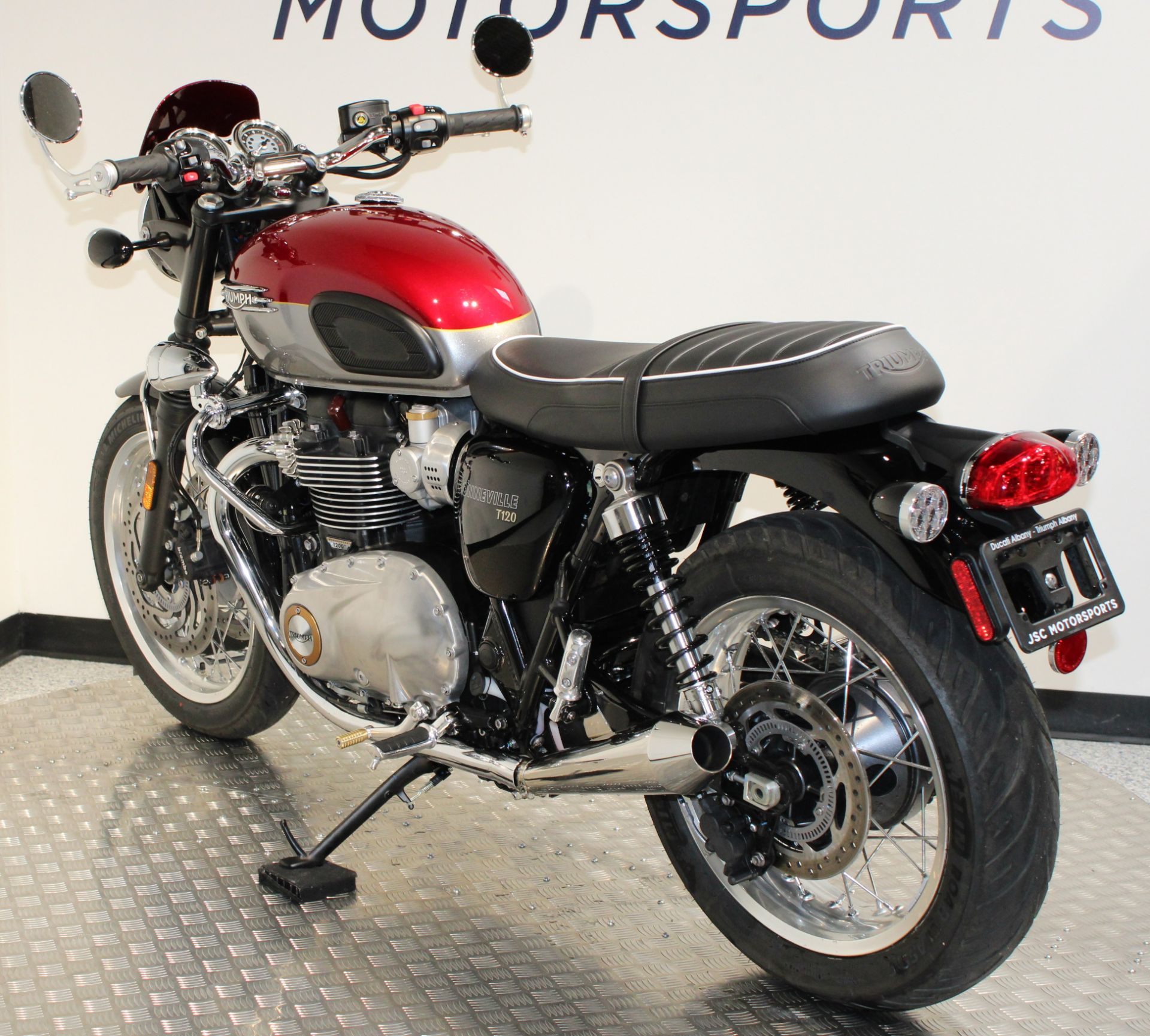 2024 Triumph Bonneville T120 in Albany, New York - Photo 6