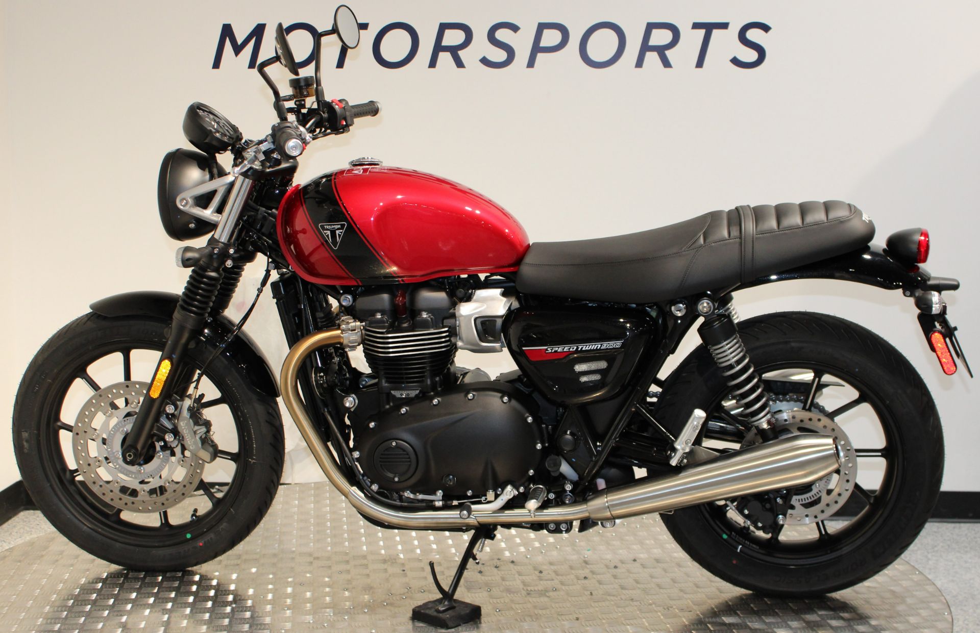 2024 Triumph Speed Twin 900 in Albany, New York - Photo 5