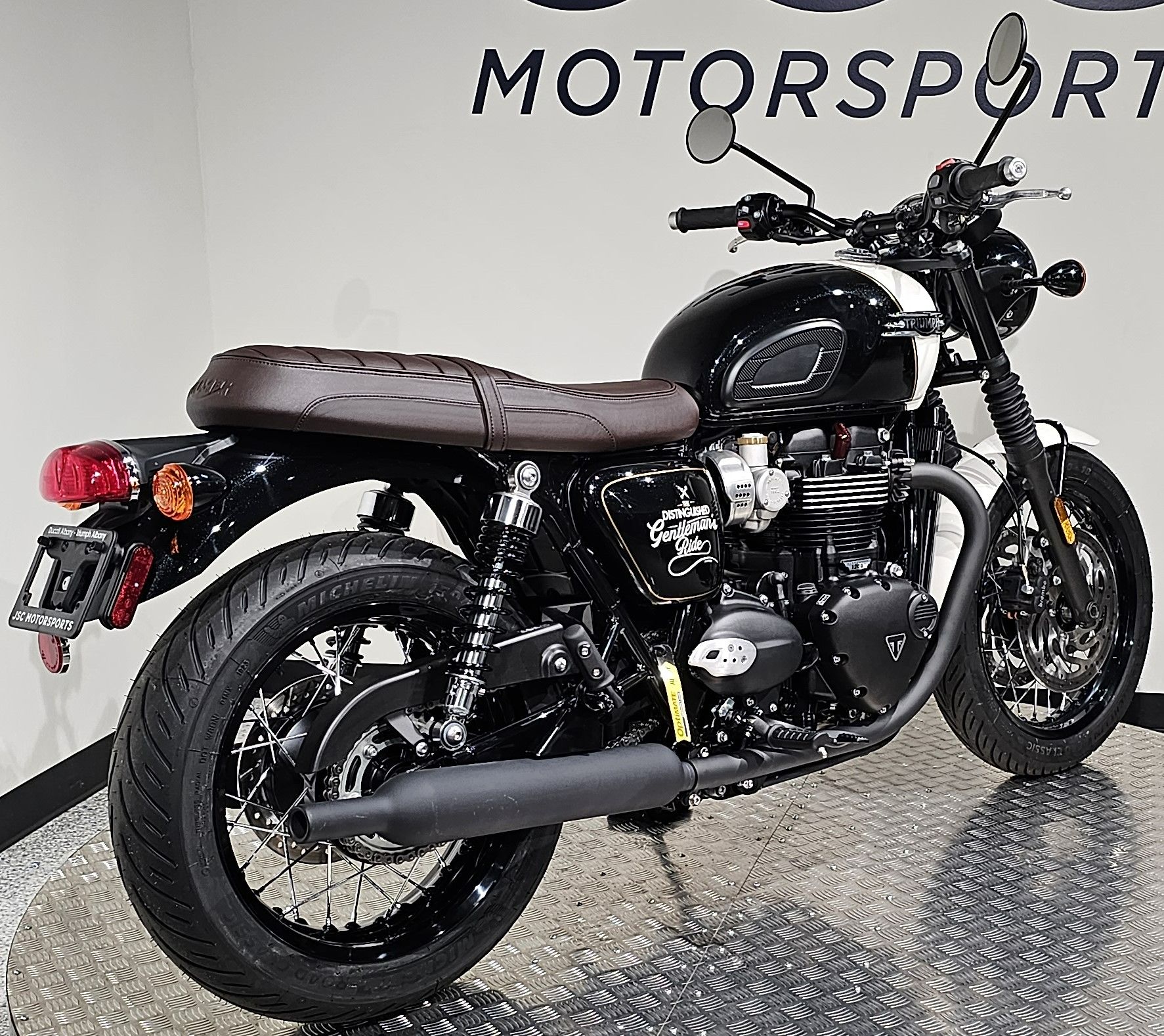 2024 Triumph Bonneville T120 Black DGR Limited Edition in Albany, New York - Photo 8