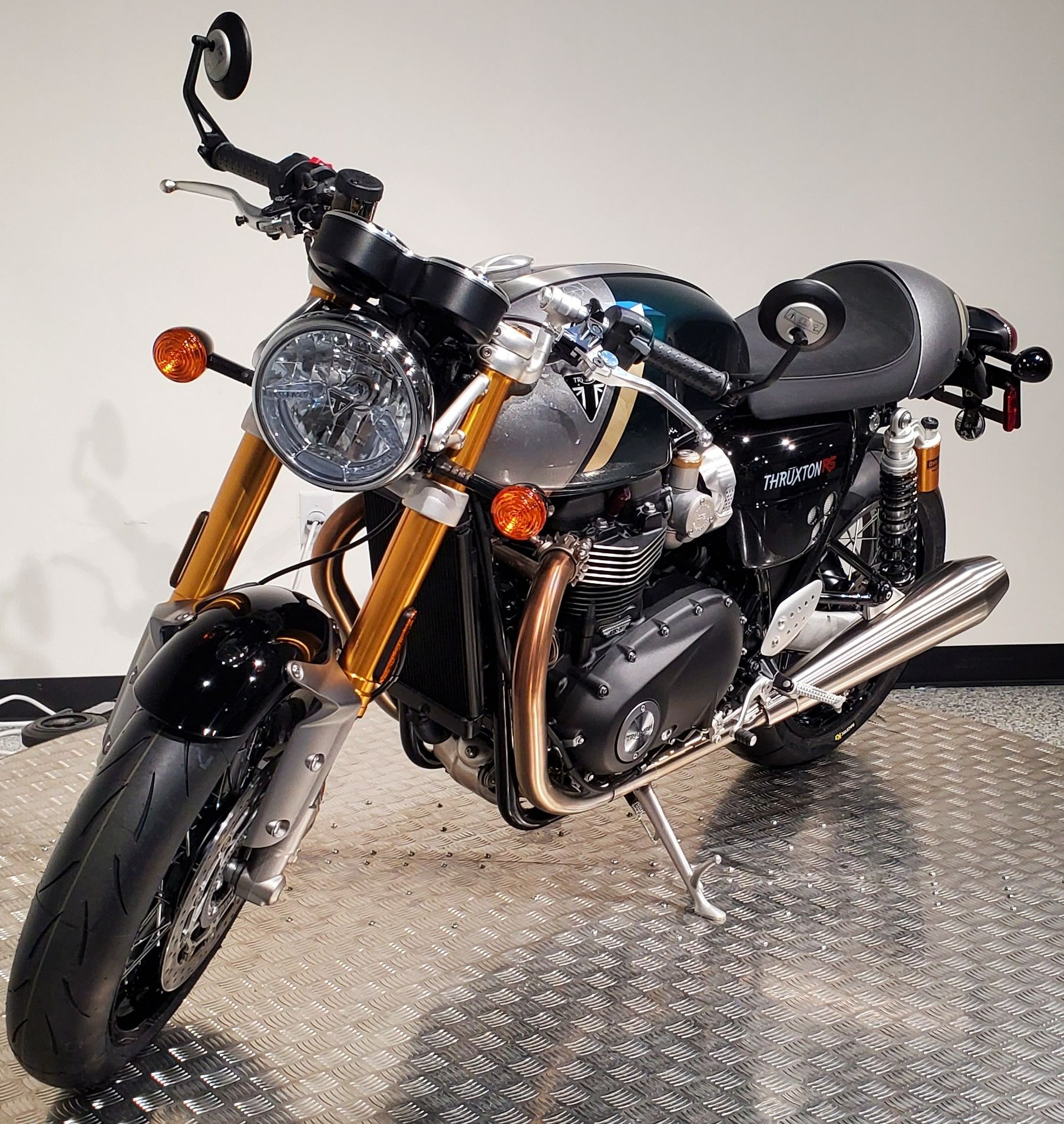 2023 Triumph Thruxton RS in Albany, New York - Photo 8