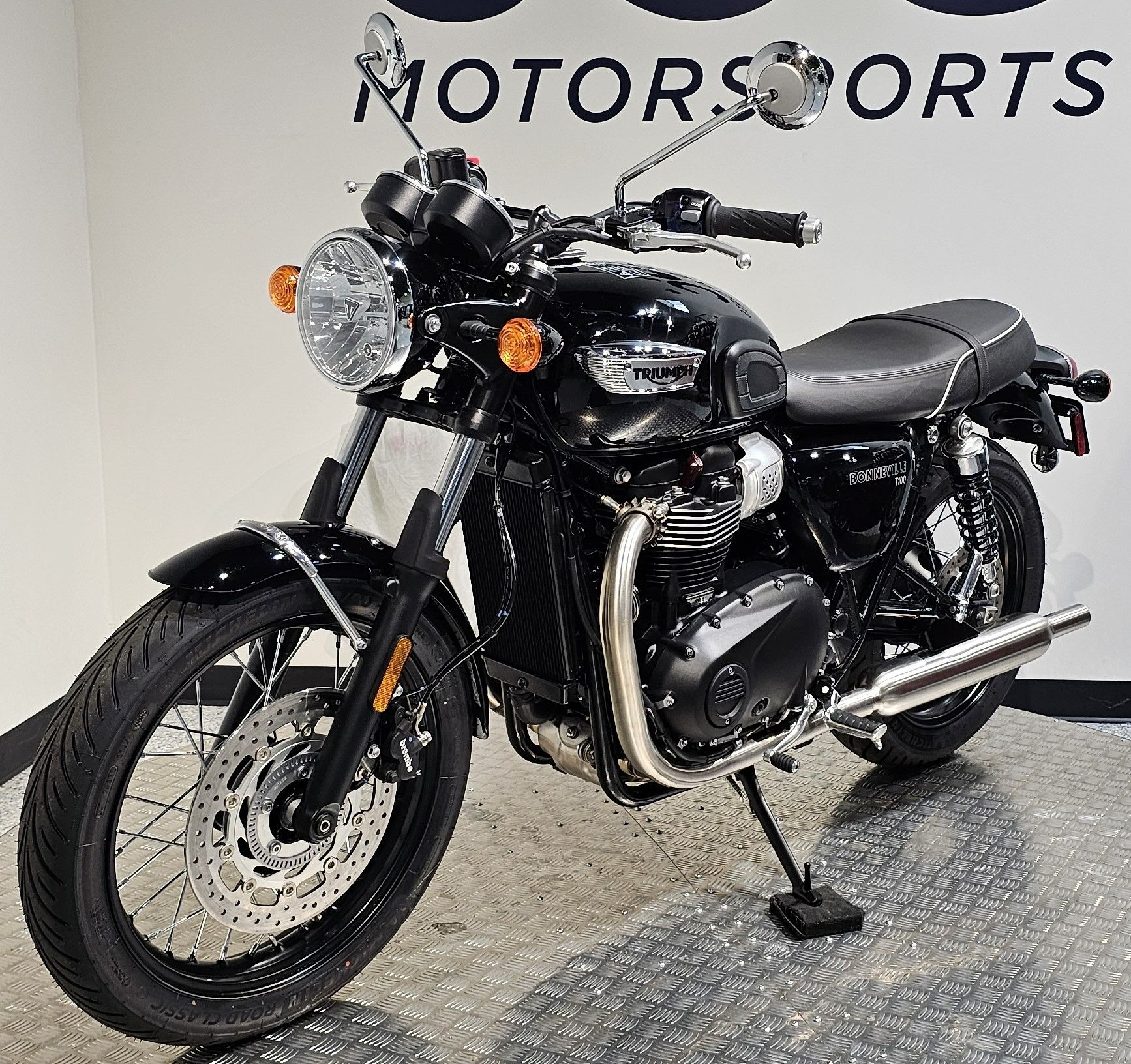 2024 Triumph Bonneville T100 in Albany, New York - Photo 4