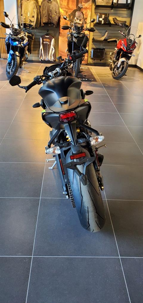 2022 Triumph Street Triple RS in Albany, New York - Photo 5