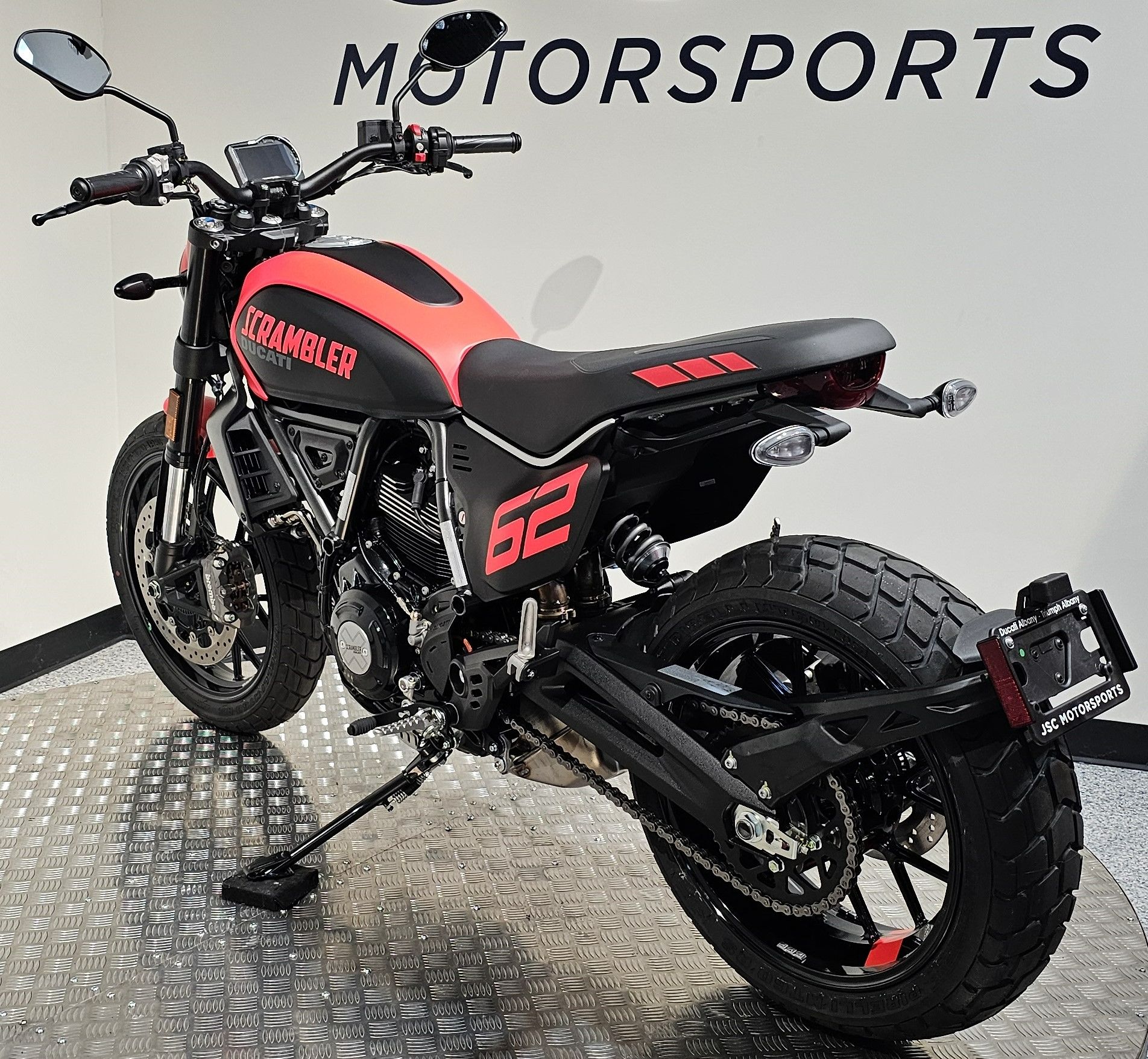 2024 Ducati Scrambler Full Throttle in Albany, New York - Photo 6