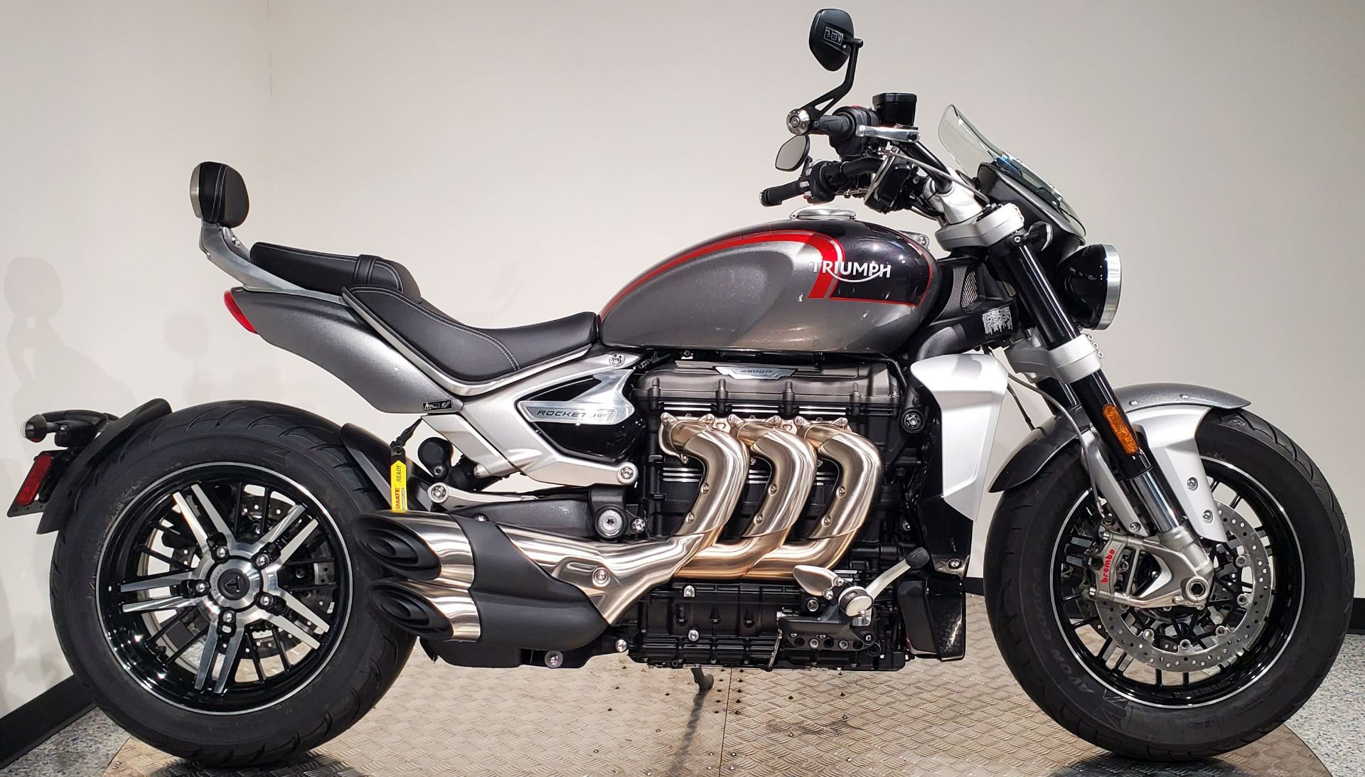 2022 Triumph Rocket 3 GT in Albany, New York - Photo 2