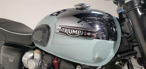 2023 Triumph Bonneville T120 Chrome Edition in Albany, New York - Photo 9