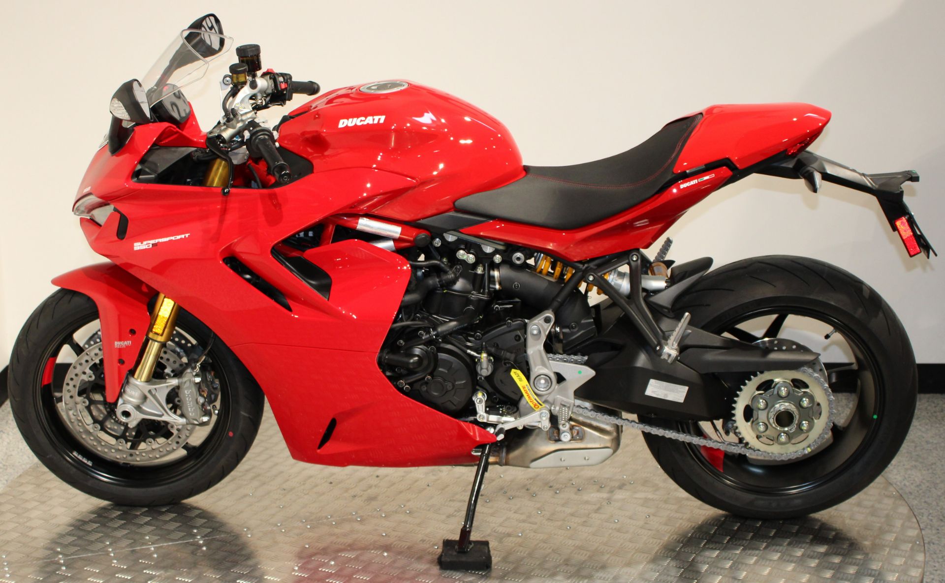 2024 Ducati SuperSport 950 S in Albany, New York - Photo 5