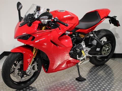 2024 Ducati SuperSport 950 S in Albany, New York - Photo 6