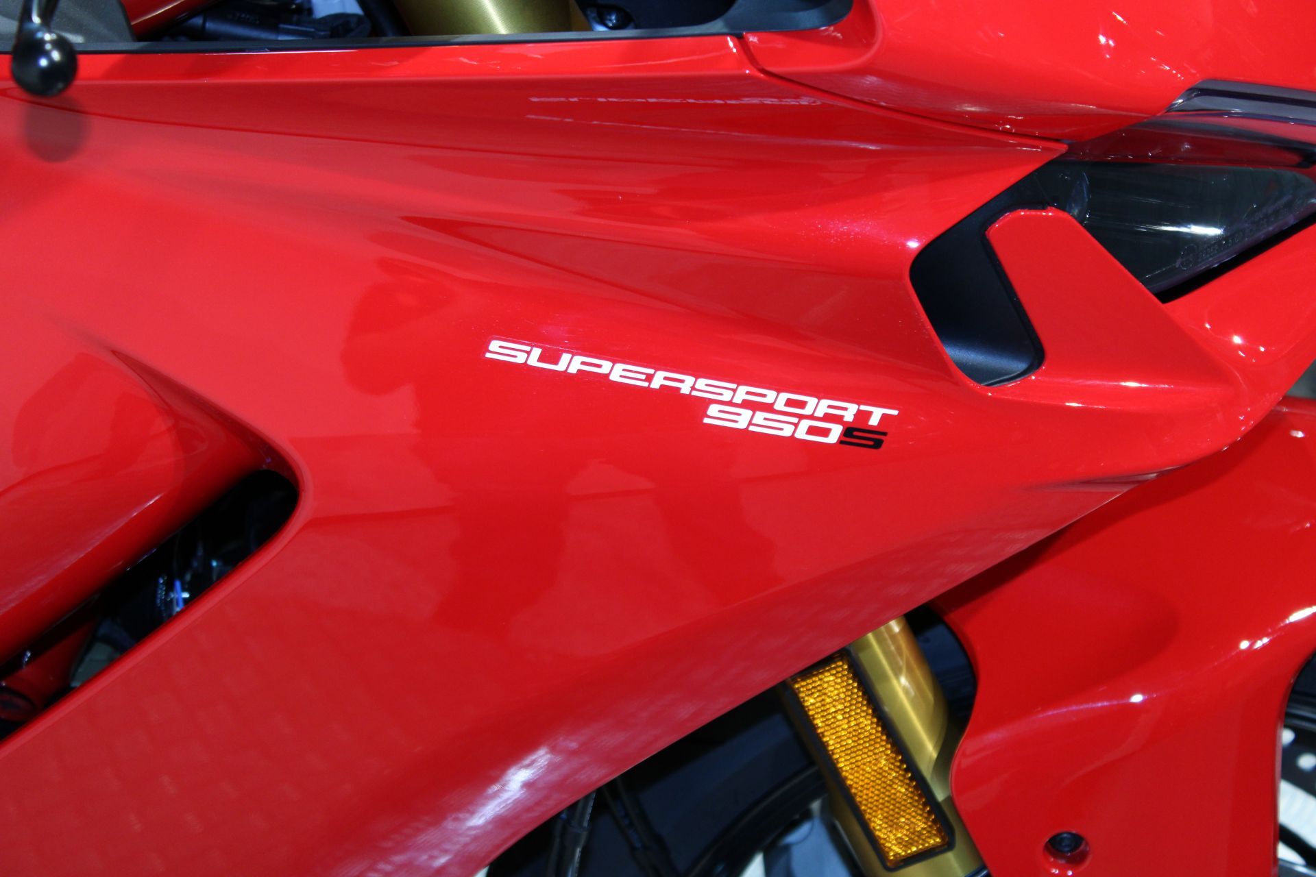 2024 Ducati SuperSport 950 S in Albany, New York - Photo 8