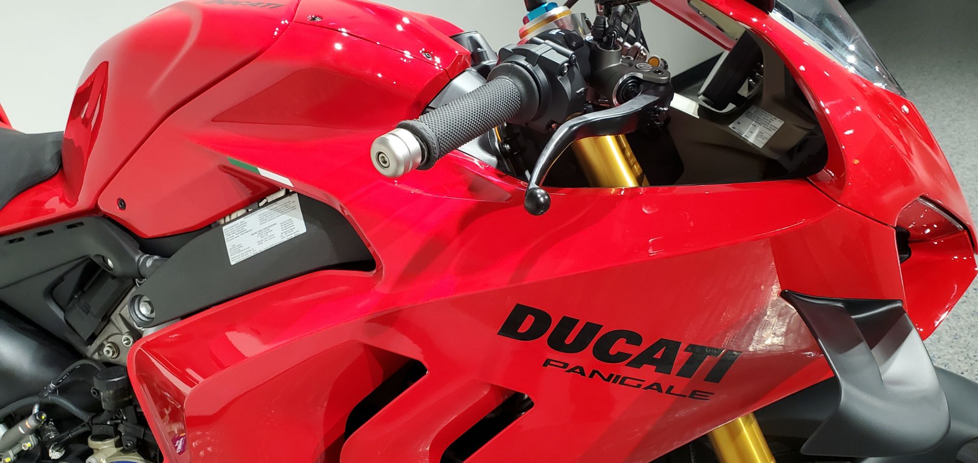 2023 Ducati Panigale V4 S in Albany, New York - Photo 13