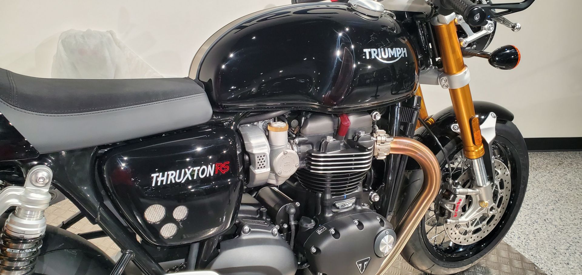 2023 Triumph Thruxton RS in Albany, New York - Photo 9