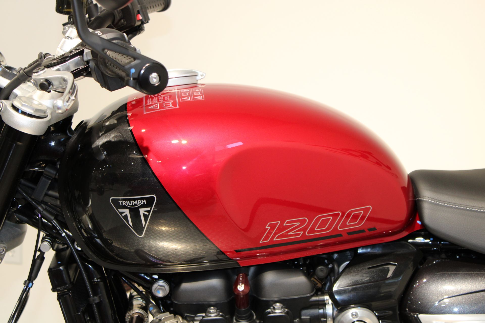 2024 Triumph Speed Twin 1200 in Albany, New York - Photo 9