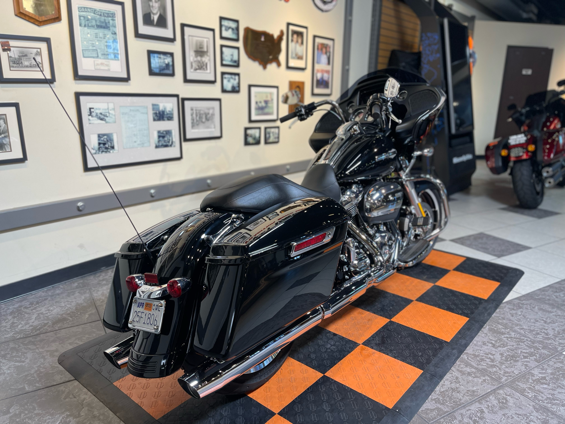 2021 Harley-Davidson Road Glide® in Baldwin Park, California - Photo 2